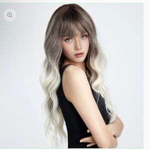 28-inch Ombre Grey White Loose Wave with Bangs (Synthetic Wig)